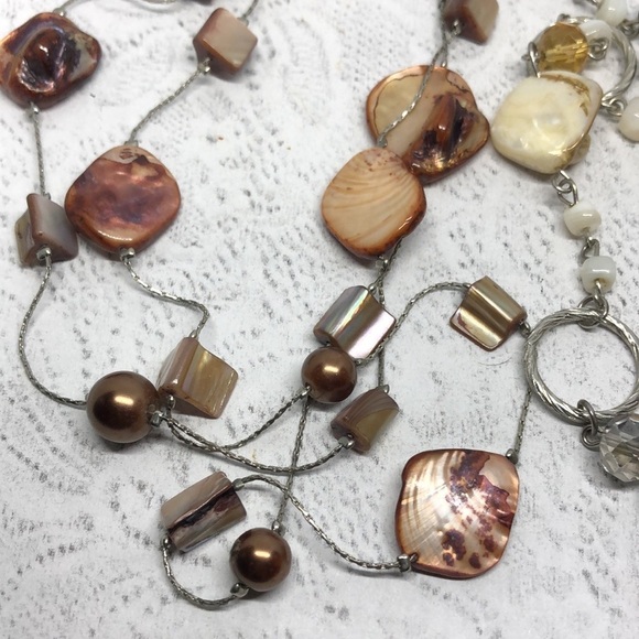 Bundle lot 2 beaded shell silver tone necklaces - Picture 3 of 7